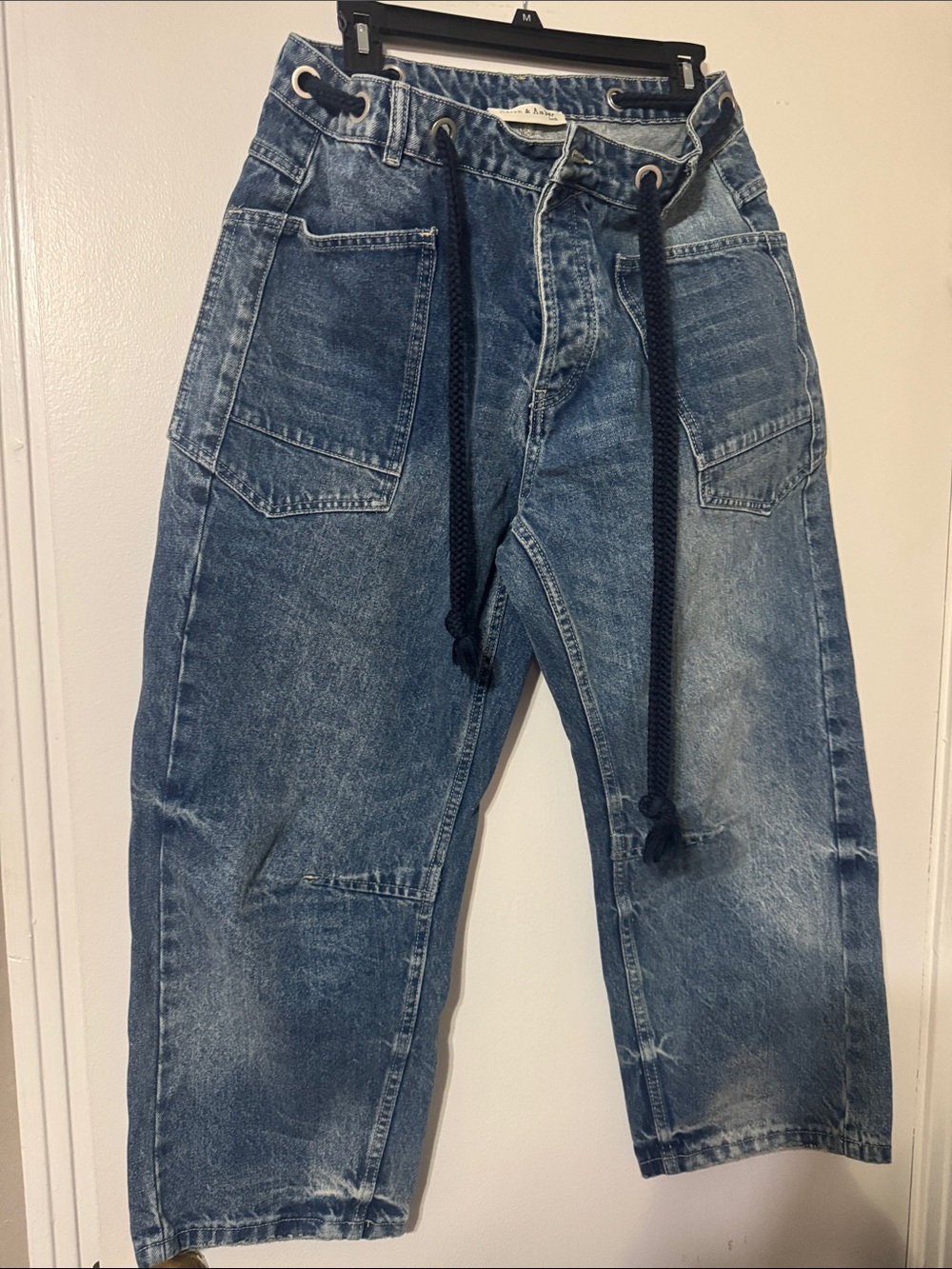 Relaxed Blue Washed Women's Jeans with Drawstring Waist